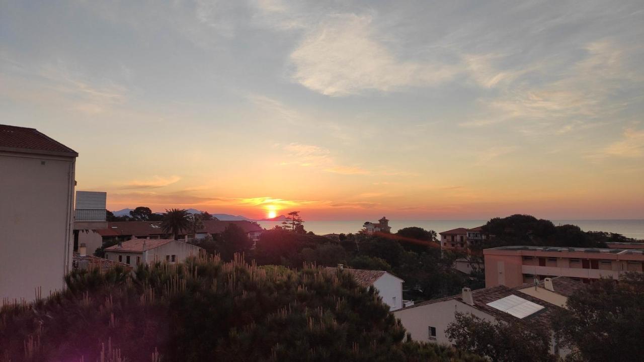 Fréjus Appartement Lumineux Vue Mer מראה חיצוני תמונה
